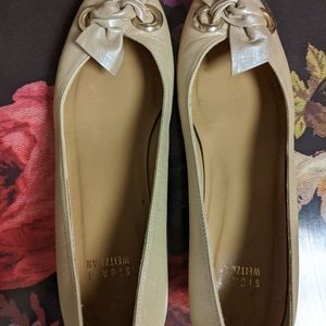 Stuart Weitzman Champagne low heels sz 7